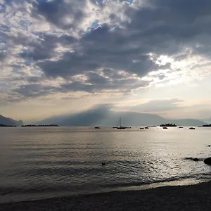 https://hotel-stella-del-benaco.it-lombardy.com