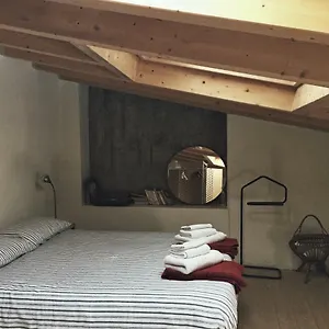 https://casa-del-nespolo.it-lombardy.com